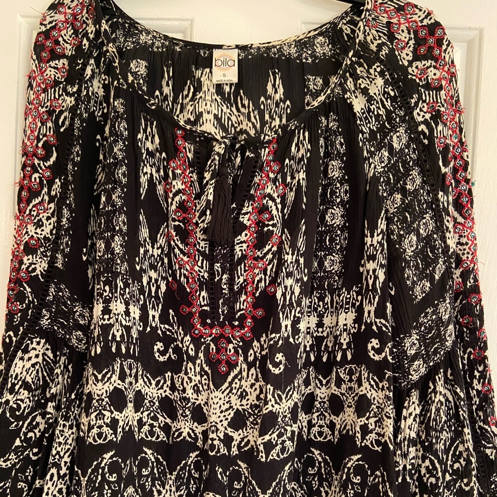 Bila black pattern bell sleeve shirt with tie top size small...